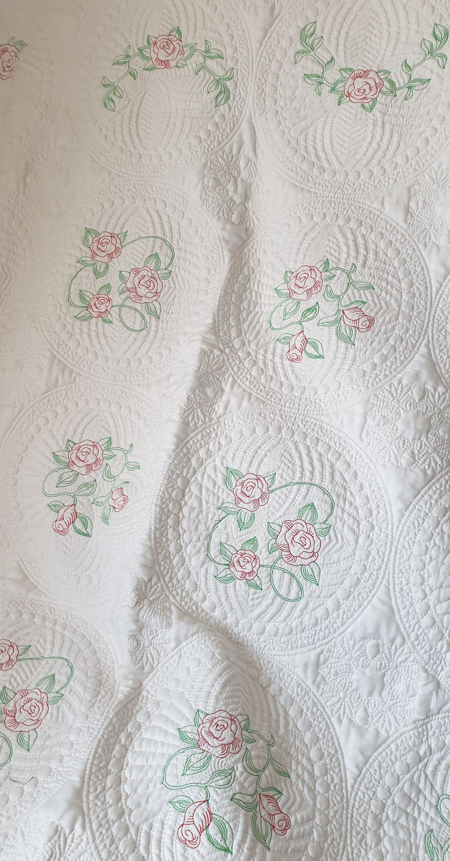 White cotton heirloom quilt roses large