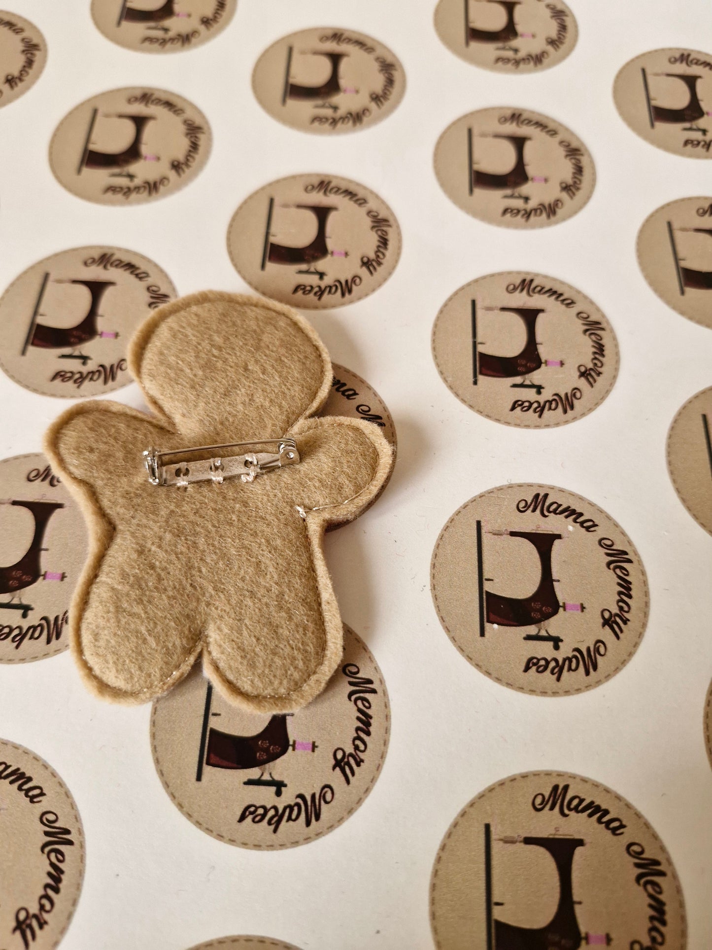 Rugby pin badge