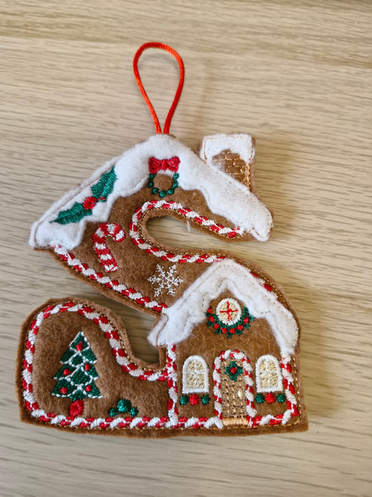 Gingerbread letter S
